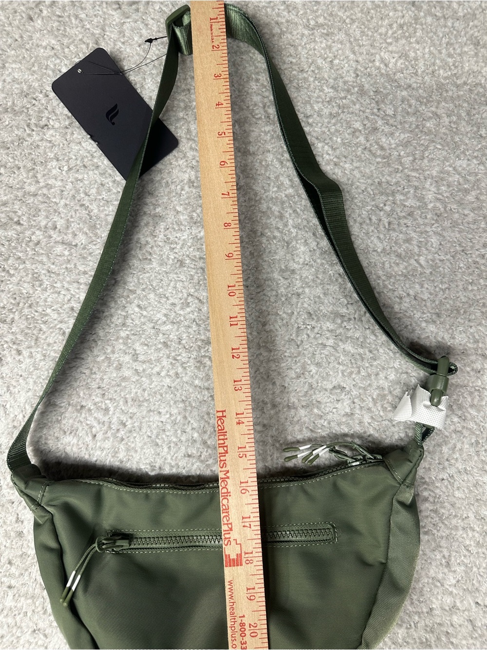 Fabletics The Sling Bag Adjustable Utility Green Zipper New 12X7 - Picture 15 of 15